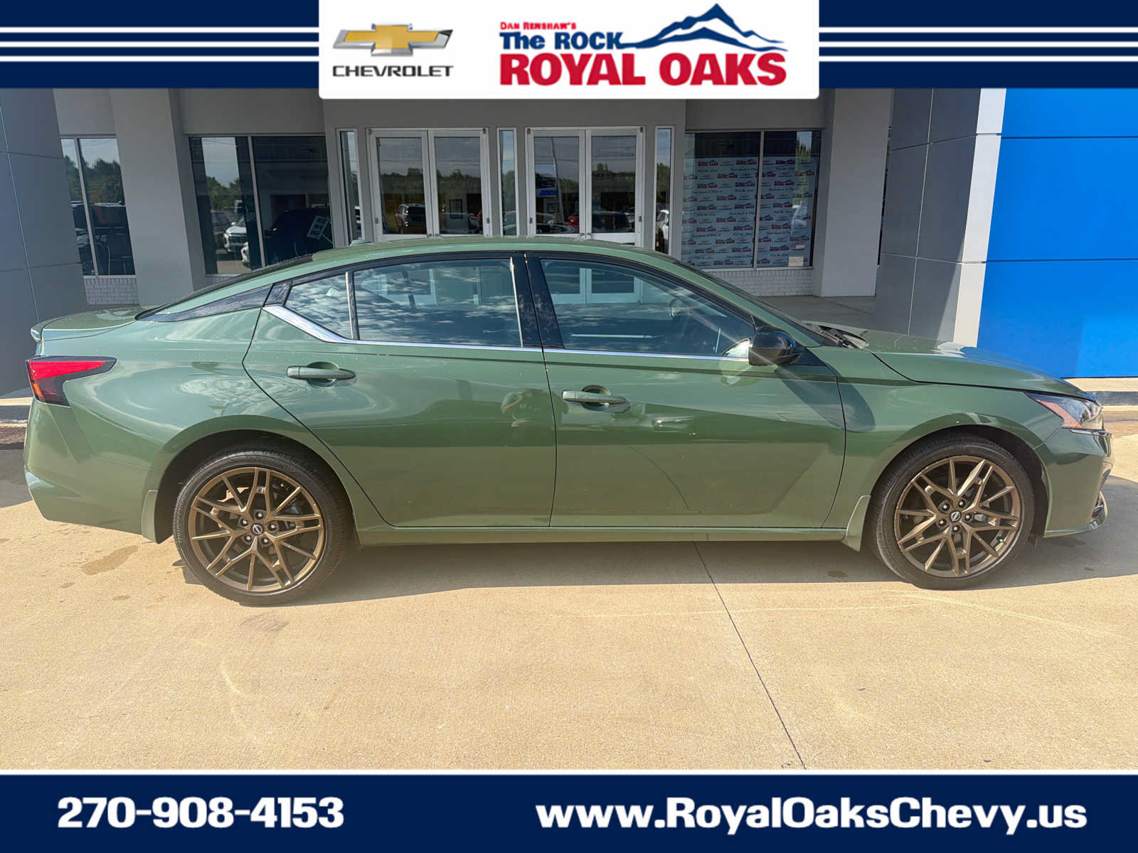 Used 2025 Nissan Altima 2.5 SR AWD/4WD image 7