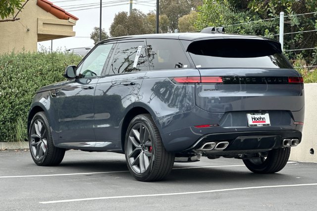 New 2026 Land Rover Range Rover Sport Autobiography AWD/4WD image 3