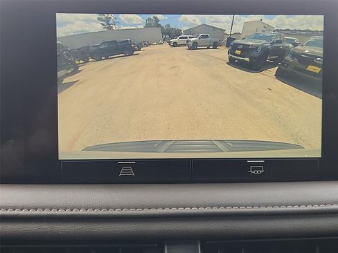Used 2022 Chevrolet Tahoe LT RWD image 15