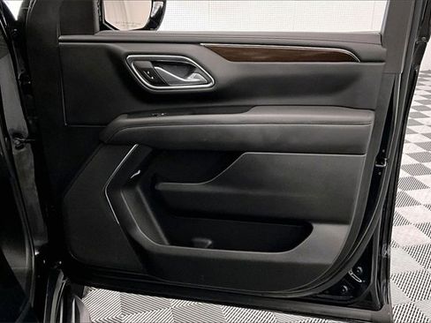 Used 2024 GMC Yukon SLE image 18