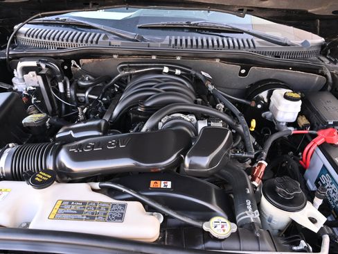 Used 2010 Mercury Mountaineer Premier image 36