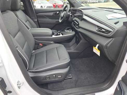 New 2026 Buick Enclave Sport Touring w/ Power Package image 7