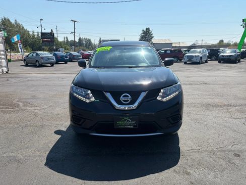 Used 2016 Nissan Rogue S FWD image 2