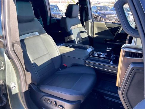 Used 2024 GMC Hummer EV 3X image 8