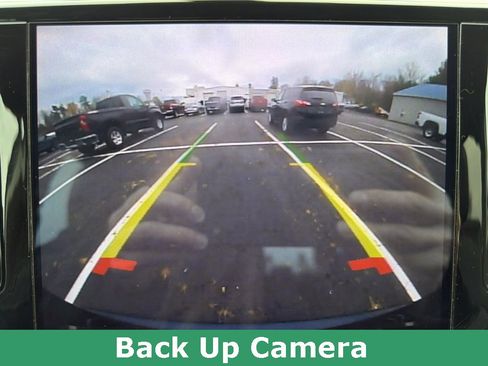 Used 2019 Chrysler Pacifica Touring-L Plus w/ Tire & Wheel Group image 32