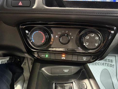 Used 2022 Honda HR-V Sport image 29