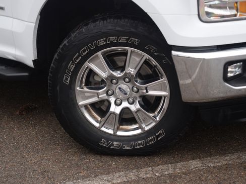 Used 2015 Ford F150 XLT w/ Equipment Group 301A Mid image 29