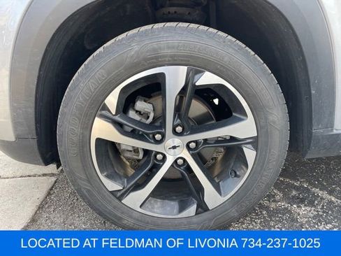 Certified 2024 Chevrolet Trax RS image 5