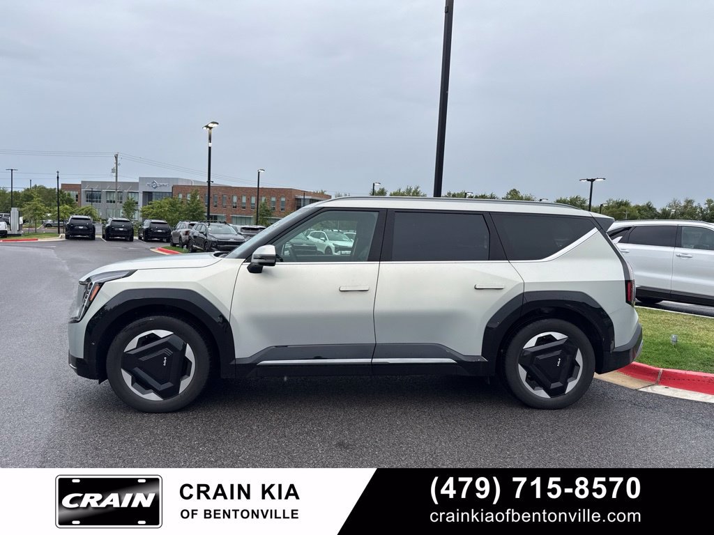 Certified 2024 Kia EV9 Land AWD/4WD image 3