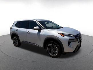 Used 2025 Nissan Rogue SV FWD video 2