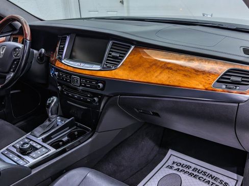 Used 2014 Hyundai Equus Signature image 25