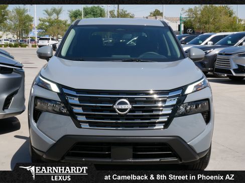 Used 2026 Nissan Rogue SV FWD image 15