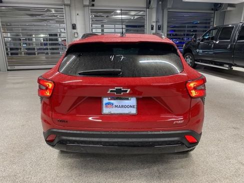 New 2026 Chevrolet Trax RS w/ Sunroof Package FWD image 6