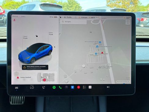 Used 2022 Tesla Model 3 Long Range AWD/4WD image 33