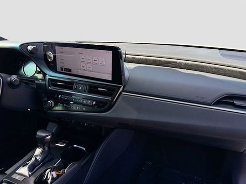Used 2024 Lexus ES 350 Luxury w/ Technology Package image 28