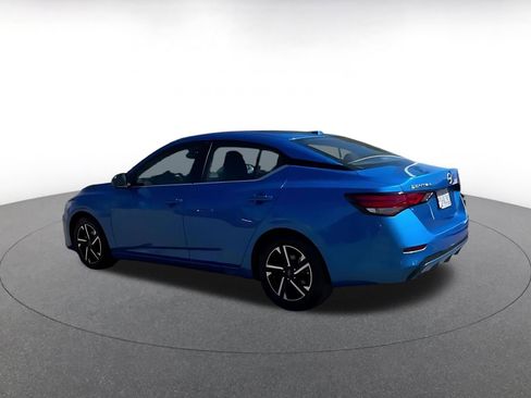 Used 2025 Nissan Sentra SV image 10