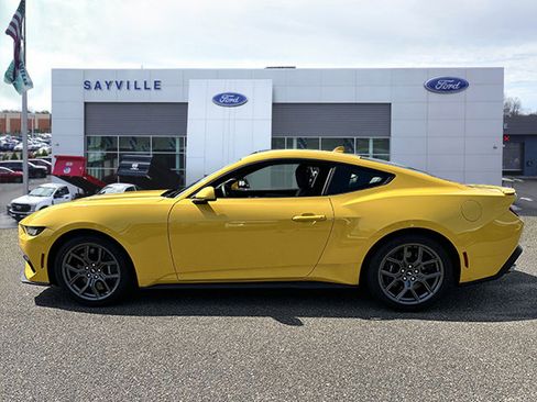 Used 2024 Ford Mustang Coupe w/ 2.3L High Performance Package image 2