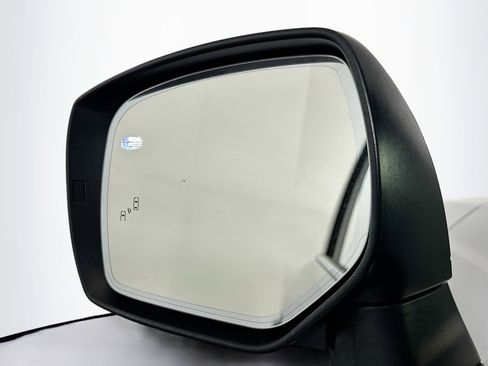 Used 2017 Subaru Forester 2.5i Limited image 16