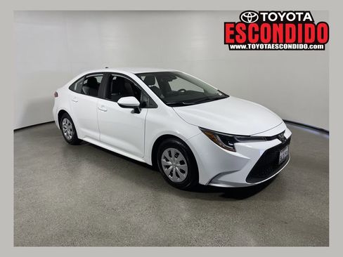 Certified 2022 Toyota Corolla L FWD image 1