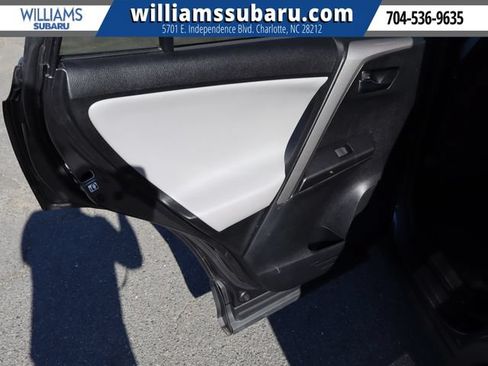 Used 2017 Toyota RAV4 XLE FWD image 33