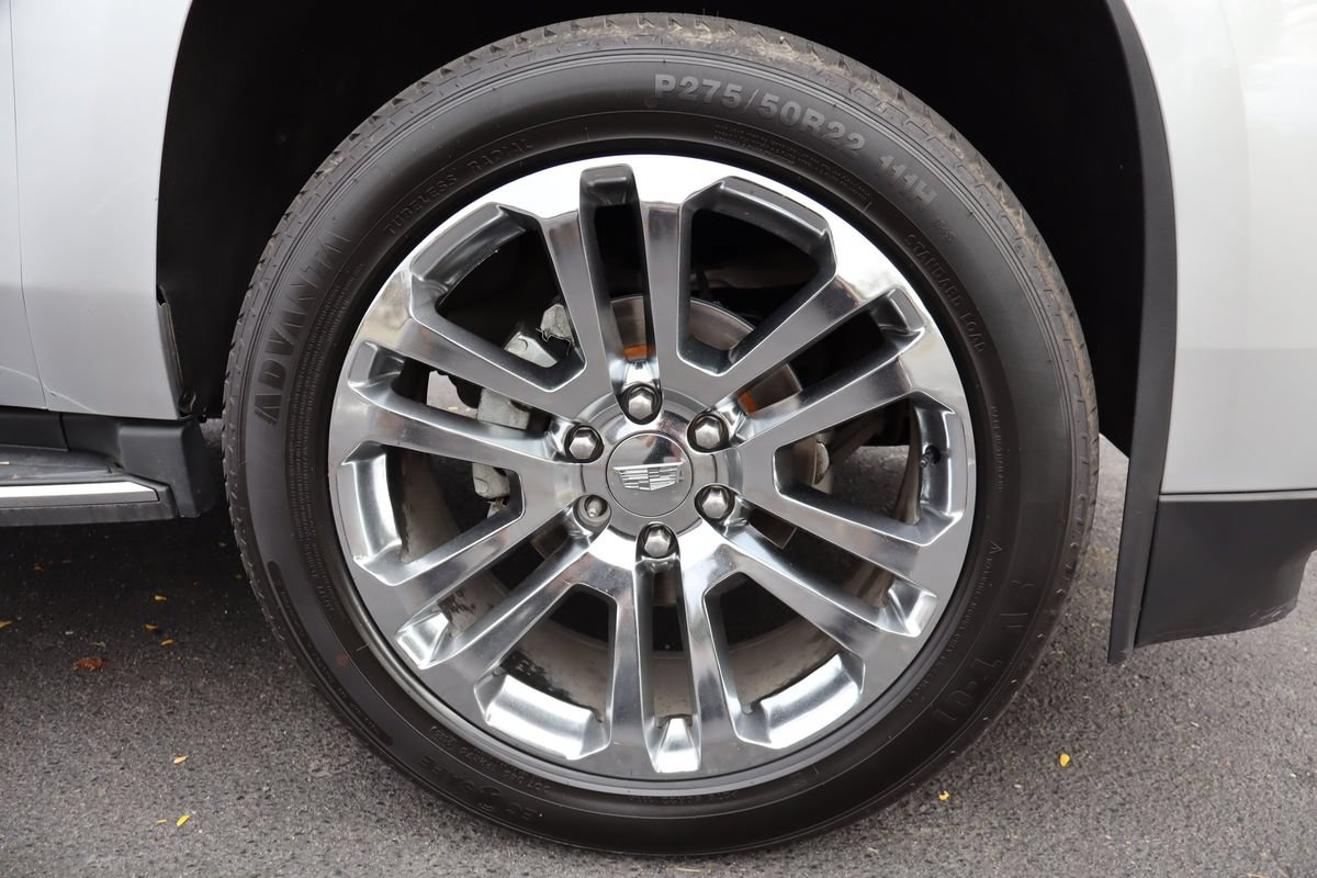 Used 2016 Cadillac Escalade Luxury AWD/4WD image 45
