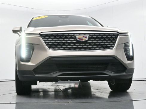 Certified 2024 Cadillac XT4 Luxury w/ Cold Weather Package FWD image 41