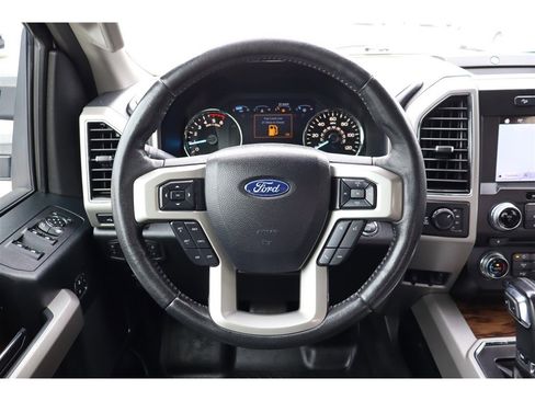 Used 2018 Ford F150 Lariat image 10