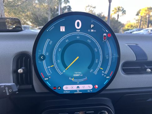 Certified 2025 MINI Cooper S image 21