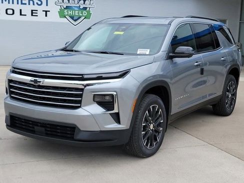 New 2026 Chevrolet Traverse LT w/ Sun and Wheel Package image 8