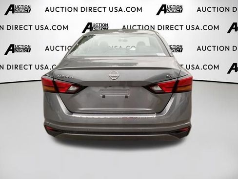 Used 2023 Nissan Altima 2.5 SV FWD image 9