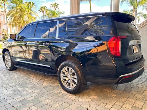Used 2021 GMC Yukon XL SLT AWD/4WD image 29