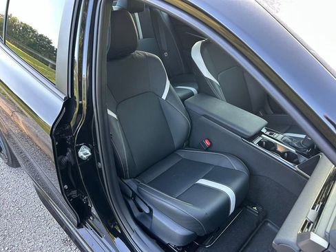 Used 2026 Toyota Camry SE w/ Convenience Package FWD image 16