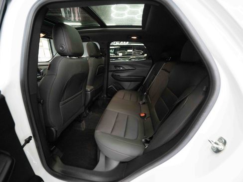 Used 2022 Chevrolet TrailBlazer RS w/ Sun and Liftgate Package image 23