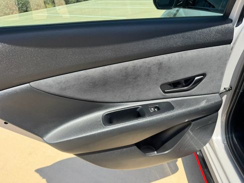Used 2022 Hyundai Elantra N FWD image 35