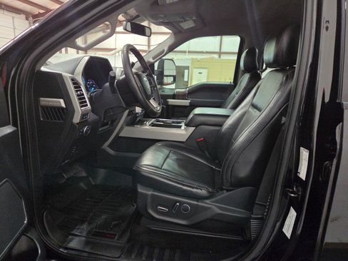 Used 2017 Ford F250 Lariat w/ Lariat Value Package image 6