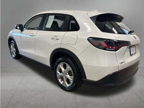 Certified 2024 Honda HR-V LX image 10