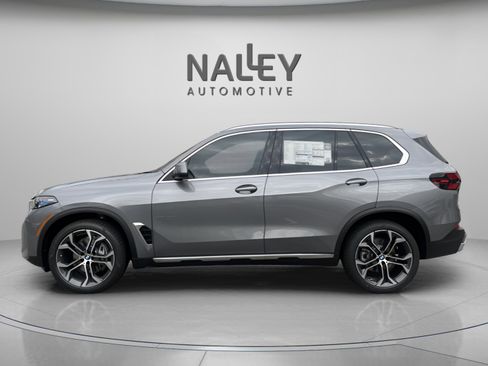 Used 2026 BMW X5 xDrive40i w/ Premium Package AWD/4WD image 2