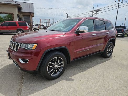 Used 2018 Jeep Grand Cherokee Limited image 2