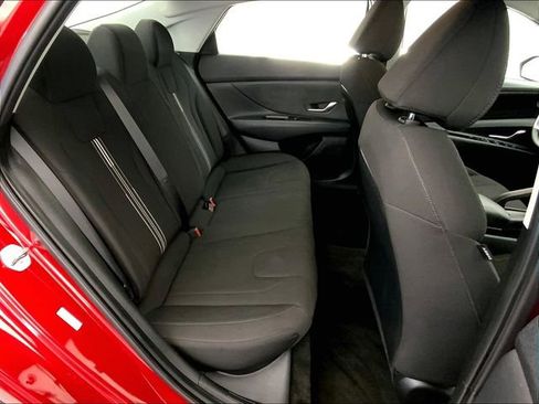 Used 2023 Hyundai Elantra SEL image 26