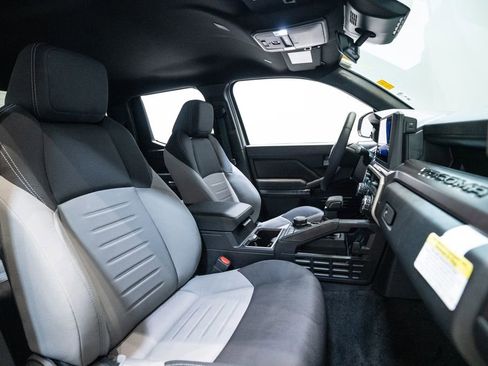 Certified 2025 Toyota Tacoma TRD Sport image 16