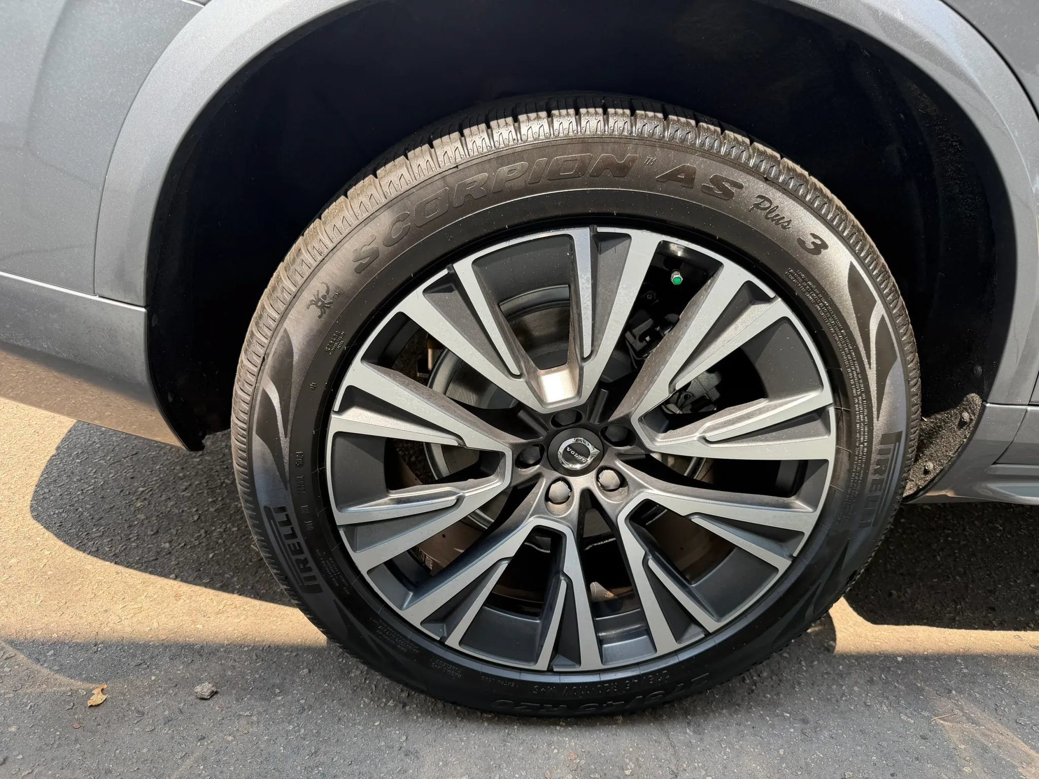 Used 2020 Volvo XC90 T6 Momentum w/ Protection Package Premier AWD/4WD image 41
