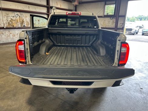 New 2026 GMC Canyon Elevation w/ Convenience Package image 29