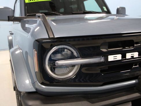 Used 2025 Ford Bronco Outer Banks image 34