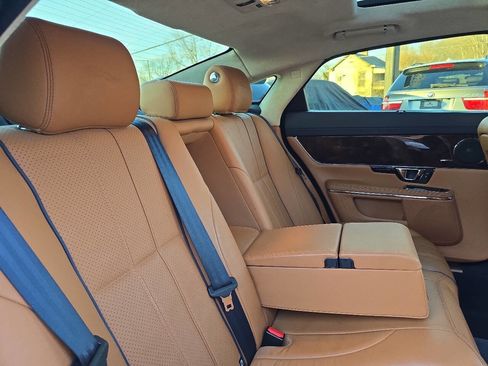 Used 2014 Jaguar XJ L Portfolio image 26