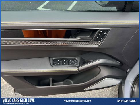 Used 2024 Porsche Cayenne Turbo GT AWD/4WD image 15
