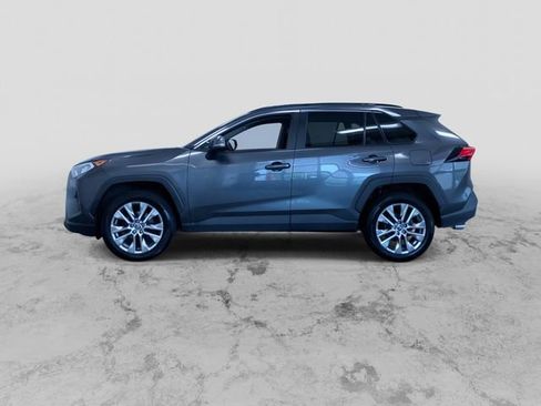 Used 2021 Toyota RAV4 XLE Premium AWD/4WD image 7