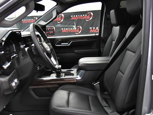 Used 2025 GMC Sierra 1500 Elevation w/ Elevation Premium Package image 21
