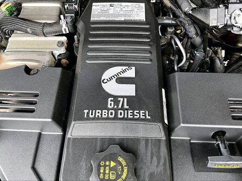 Used 2024 RAM 3500 Tradesman w/ Chrome Appearance Group image 35