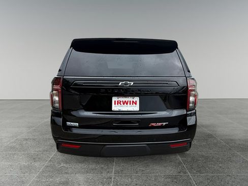 Certified 2024 Chevrolet Suburban RST w/ Luxury Package AWD/4WD image 4
