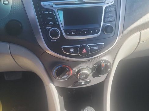 Used 2016 Hyundai Accent SE image 10